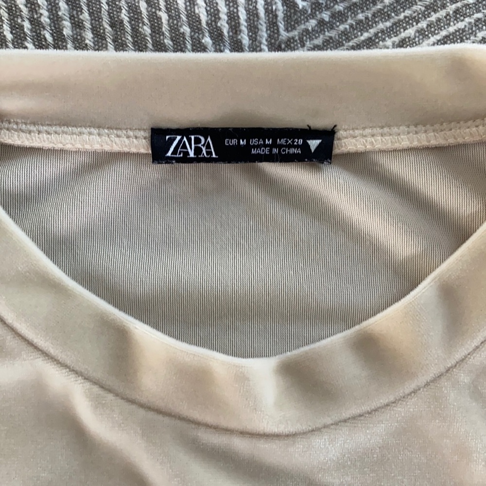 Velour top - Picture 3 of 10